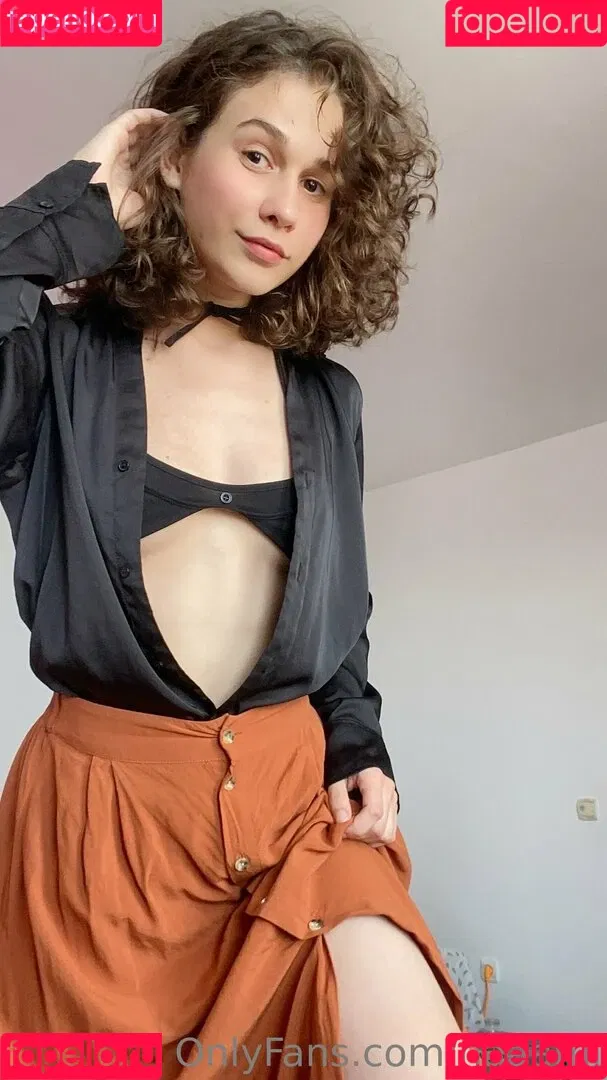 naaami / naaami_bike Onlyfans Photo Gallery 