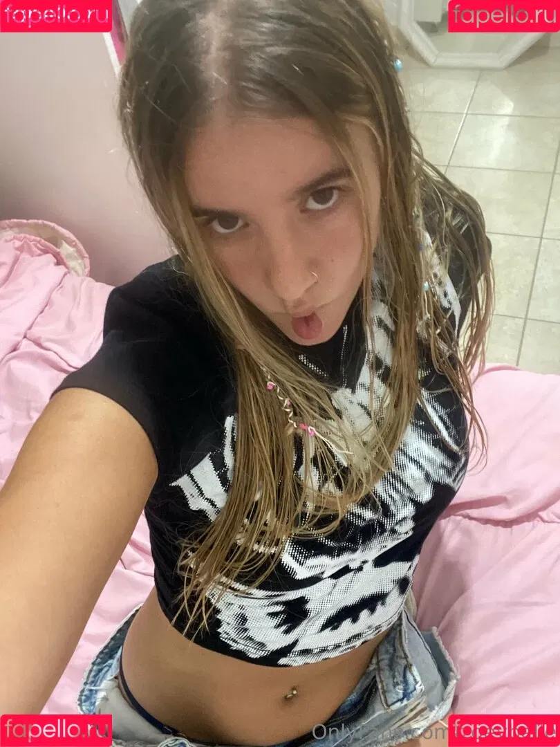 zoeybelle Onlyfans Photo Gallery 
