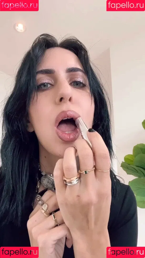 Hila Klein / ethanklein / kleinhila Onlyfans Photo Gallery 