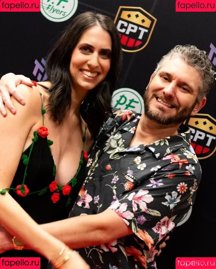 Hila Klein / ethanklein / kleinhila Onlyfans Photo Gallery 