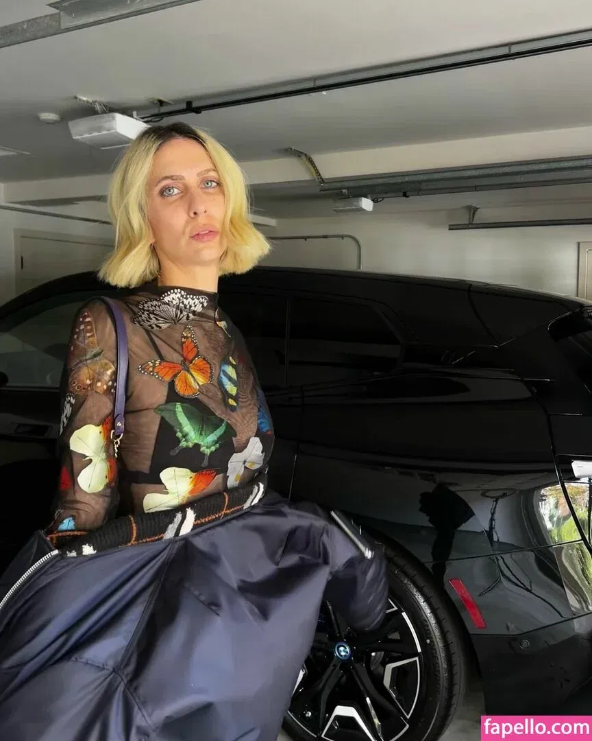 Hila Klein / ethanklein / kleinhila Onlyfans Photo Gallery 