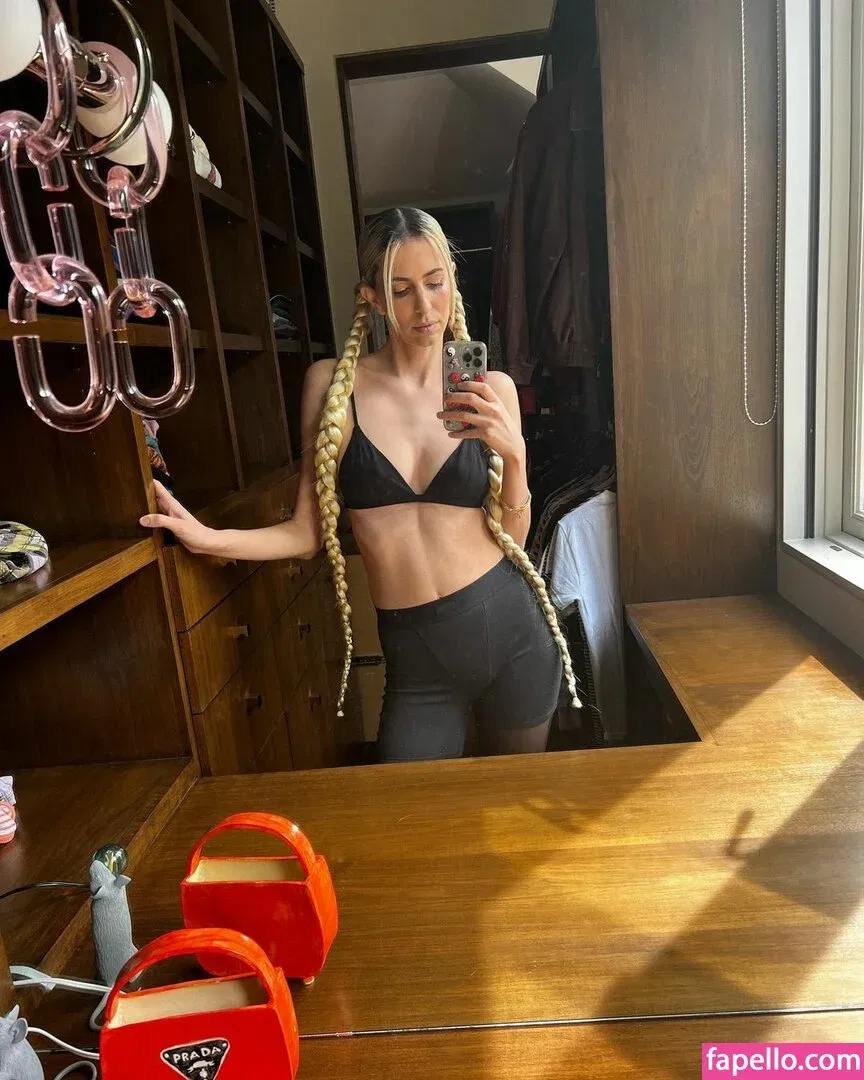 Hila Klein / ethanklein / kleinhila Onlyfans Photo Gallery 