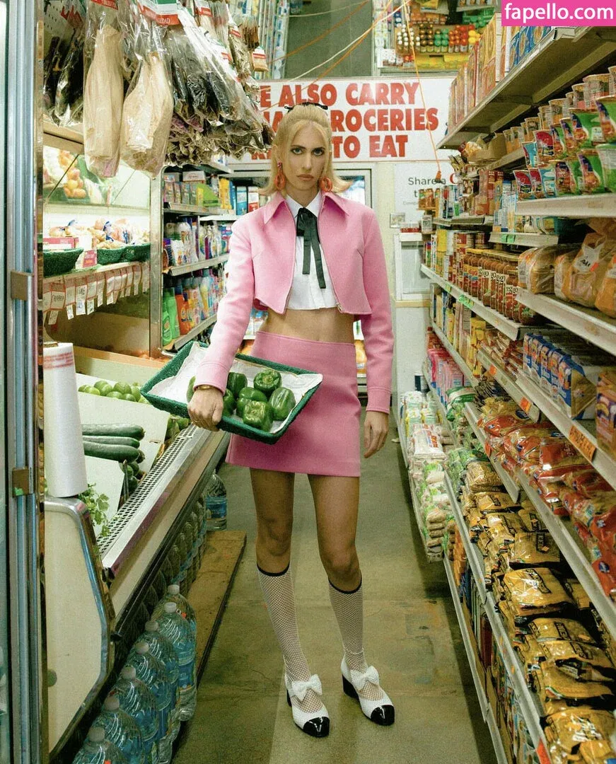 Hila Klein / ethanklein / kleinhila Onlyfans Photo Gallery 