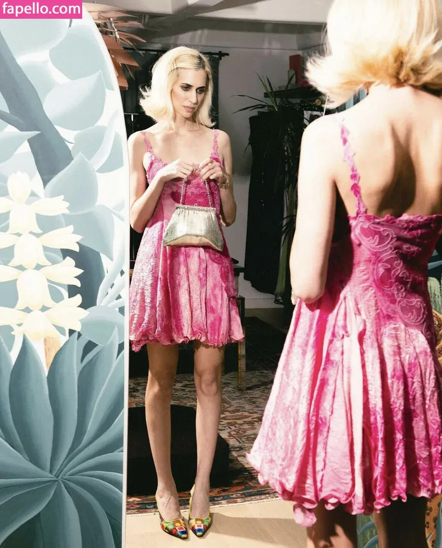 Hila Klein / ethanklein / kleinhila Onlyfans Photo Gallery 