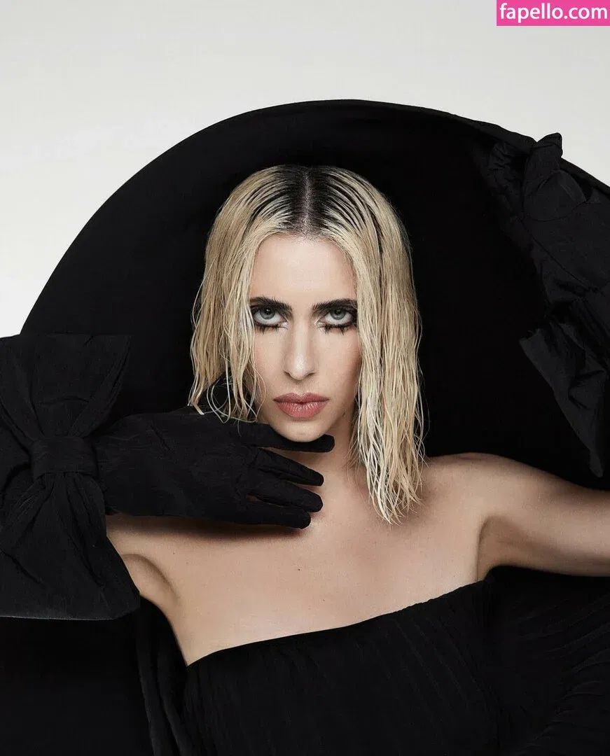 Hila Klein / ethanklein / kleinhila Onlyfans Photo Gallery 