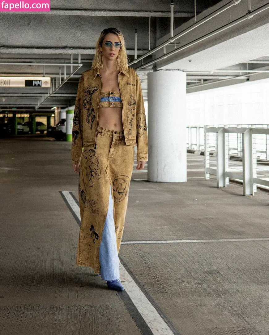 Hila Klein / ethanklein / kleinhila Onlyfans Photo Gallery 