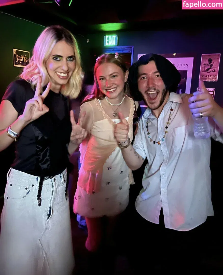 Hila Klein / ethanklein / kleinhila Onlyfans Photo Gallery 