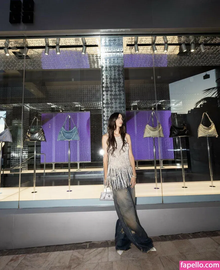 Hila Klein / ethanklein / kleinhila Onlyfans Photo Gallery 