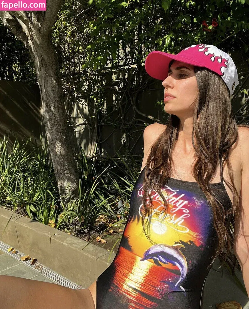 Hila Klein / ethanklein / kleinhila Onlyfans Photo Gallery 