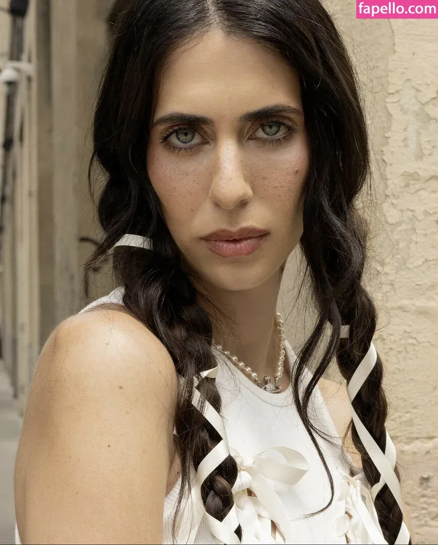 Hila Klein / ethanklein / kleinhila Onlyfans Photo Gallery 