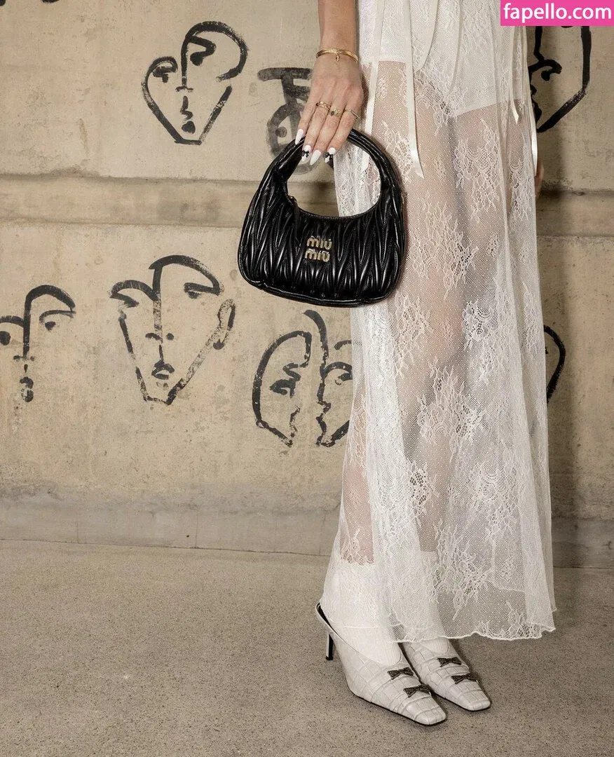 Hila Klein / ethanklein / kleinhila Onlyfans Photo Gallery 