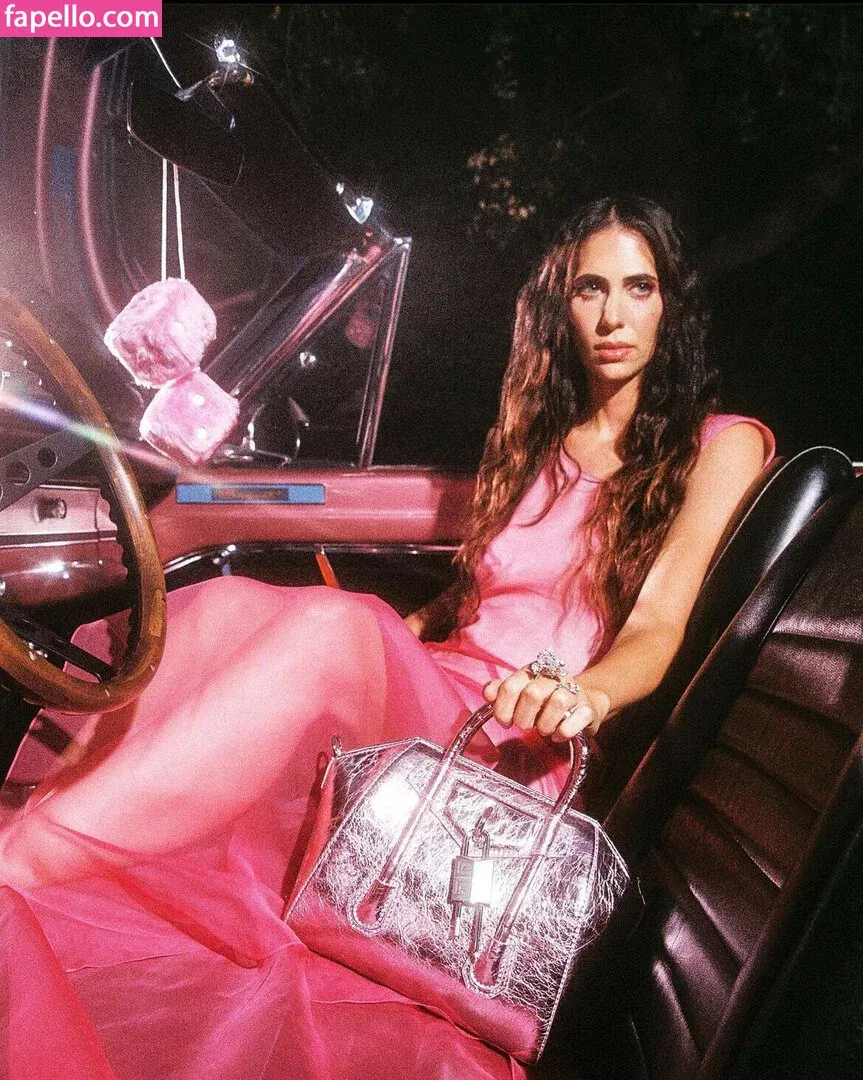 Hila Klein / ethanklein / kleinhila Onlyfans Photo Gallery 