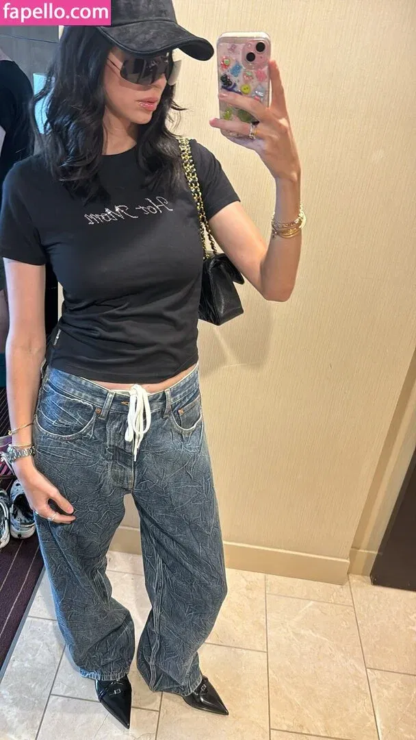 Hila Klein / ethanklein / kleinhila Onlyfans Photo Gallery 