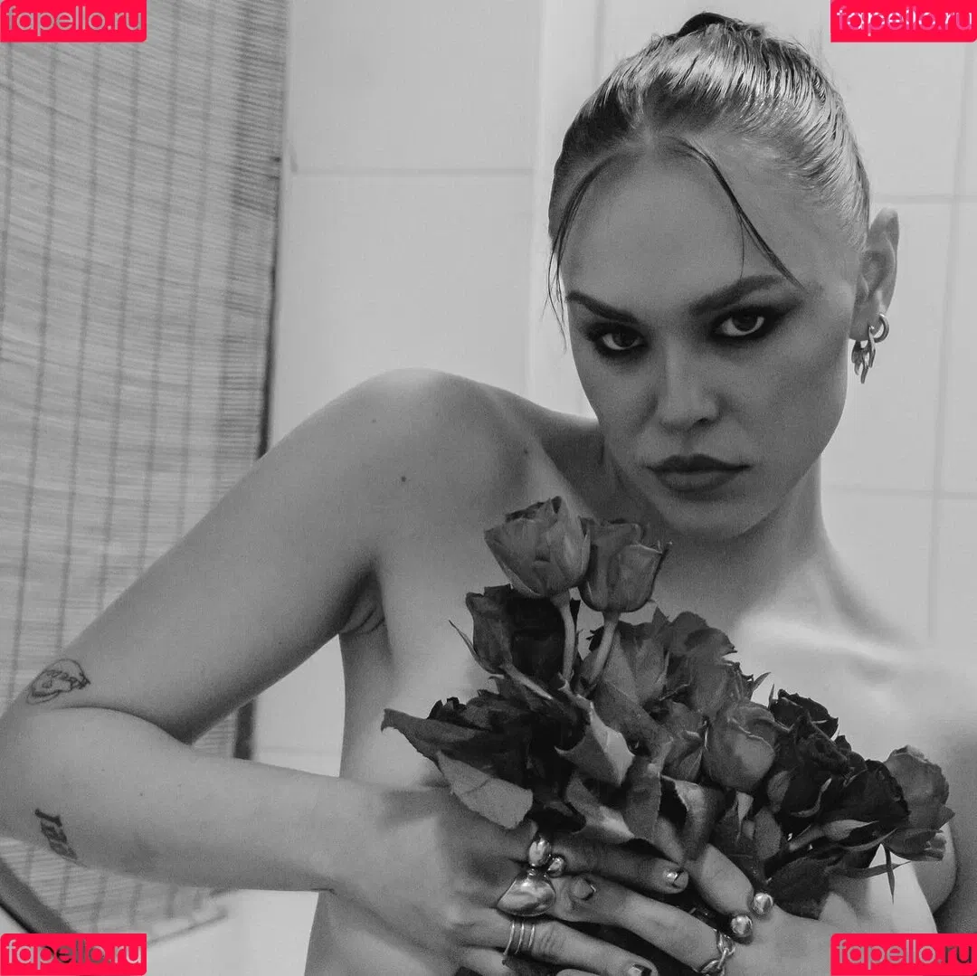 Taylor Upsahl / Upsahl / UpsahlMusic / belgianruse Onlyfans Photo Gallery 
