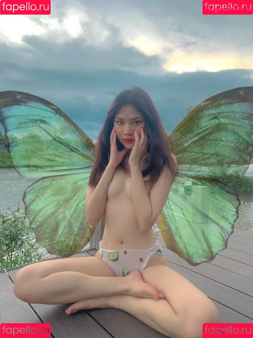 Thanh Nhen / https: / nhennhensohott / th.nhen Onlyfans Photo Gallery 