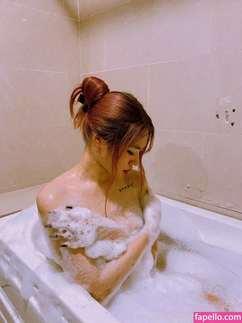 Thanh Nhen / https: / nhennhensohott / th.nhen Onlyfans Photo Gallery 