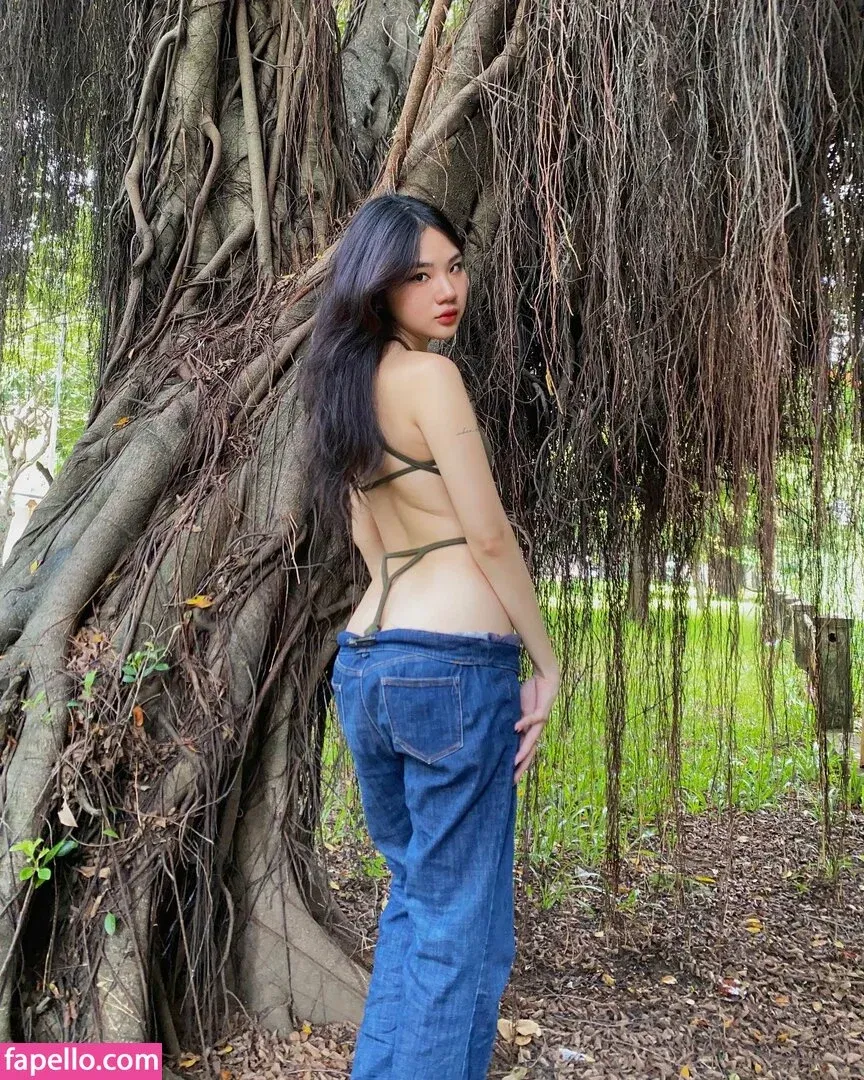 Thanh Nhen / https: / nhennhensohott / th.nhen Onlyfans Photo Gallery 