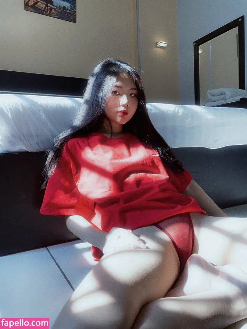 Thanh Nhen / https: / nhennhensohott / th.nhen Onlyfans Photo Gallery 