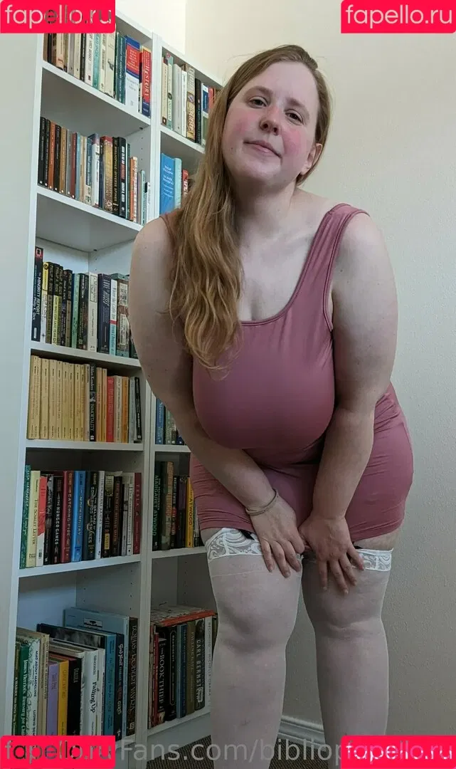 bibliophile120 / bibliophile121 / bibliophile_120 Onlyfans Photo Gallery 
