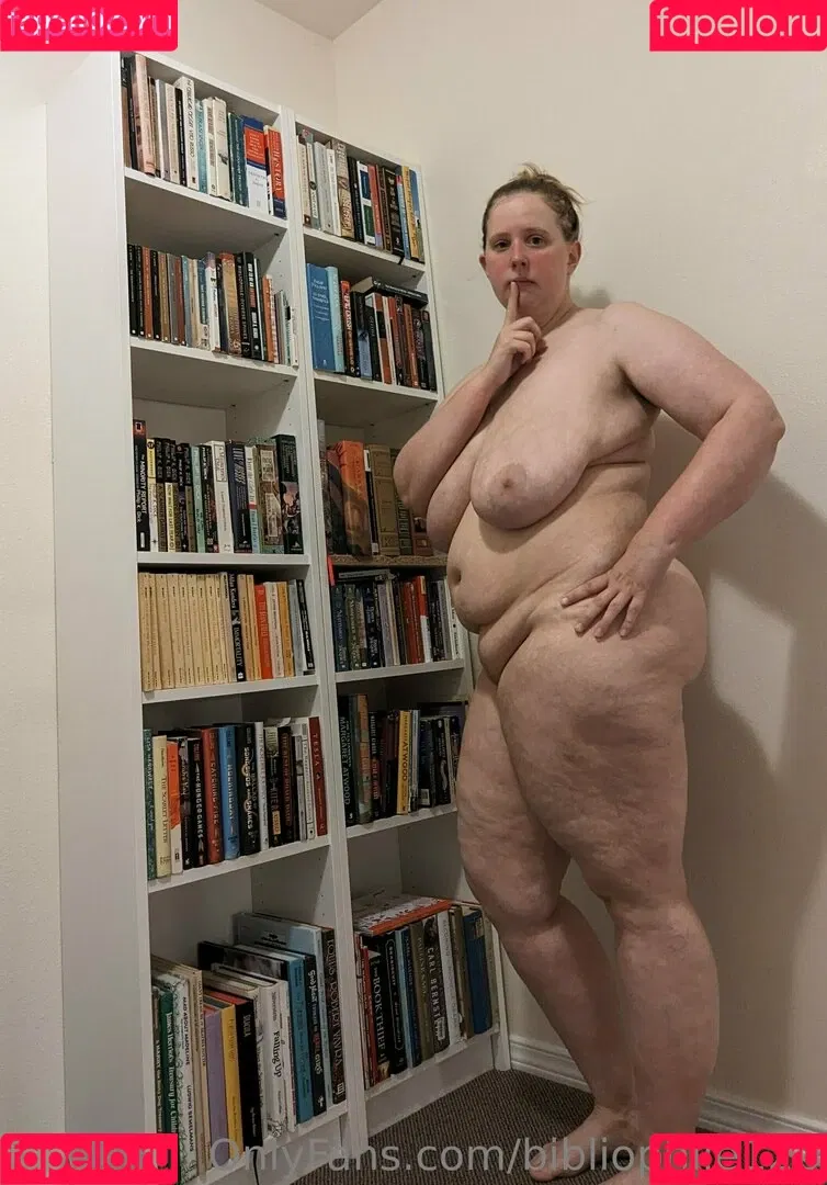 bibliophile120 / bibliophile121 / bibliophile_120 Onlyfans Photo Gallery 