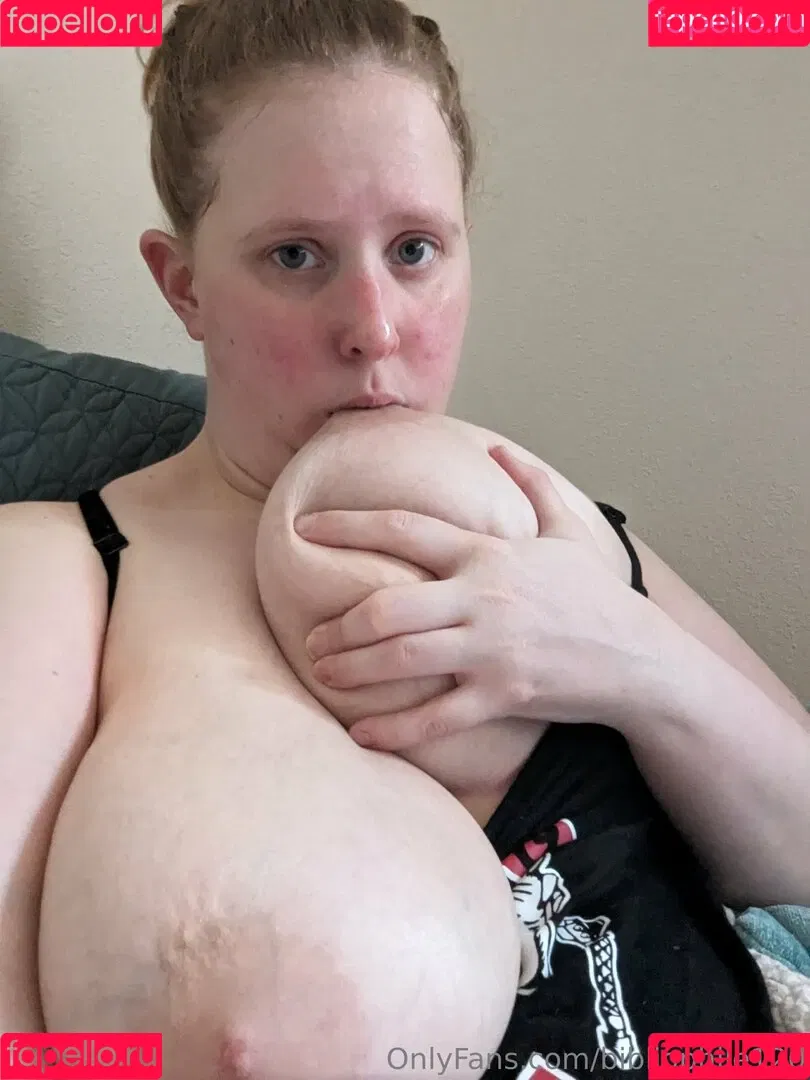 bibliophile120 / bibliophile121 / bibliophile_120 Onlyfans Photo Gallery 