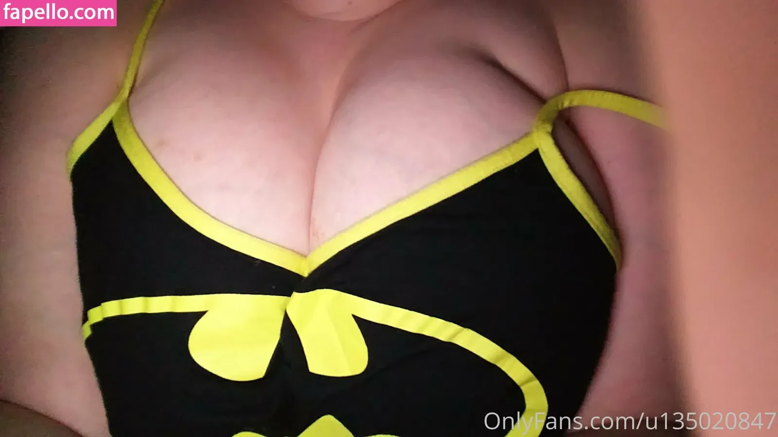 bibliophile120 / bibliophile121 / bibliophile_120 Onlyfans Photo Gallery 