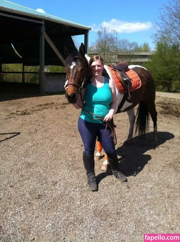 bibliophile120 / bibliophile121 / bibliophile_120 Onlyfans Photo Gallery 