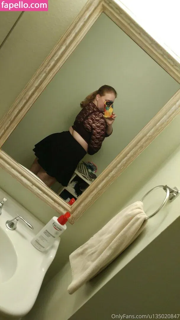 bibliophile120 / bibliophile121 / bibliophile_120 Onlyfans Photo Gallery 