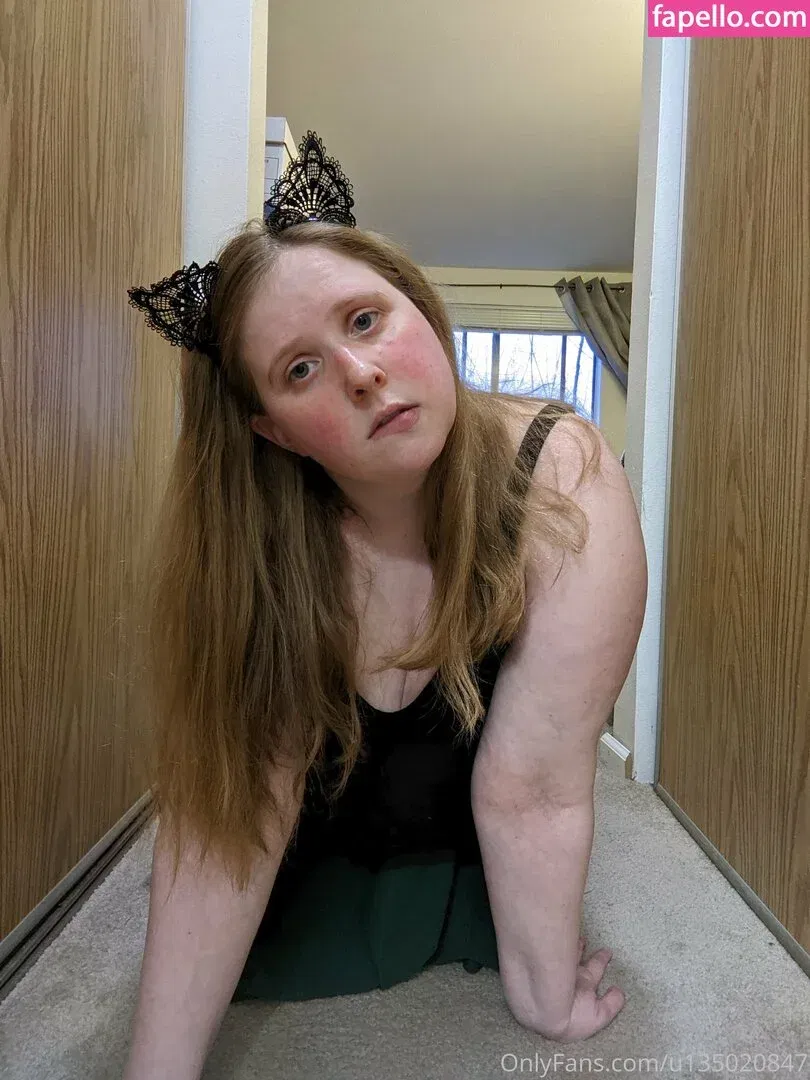 bibliophile120 / bibliophile121 / bibliophile_120 Onlyfans Photo Gallery 