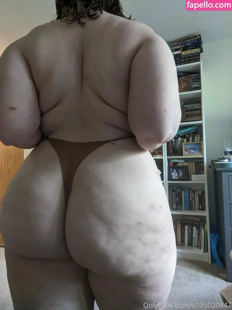 bibliophile120 / bibliophile121 / bibliophile_120 Onlyfans Photo Gallery 