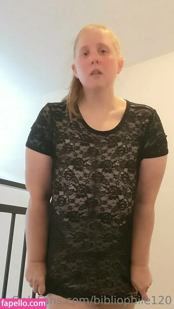 bibliophile120 / bibliophile121 / bibliophile_120 Onlyfans Photo Gallery 