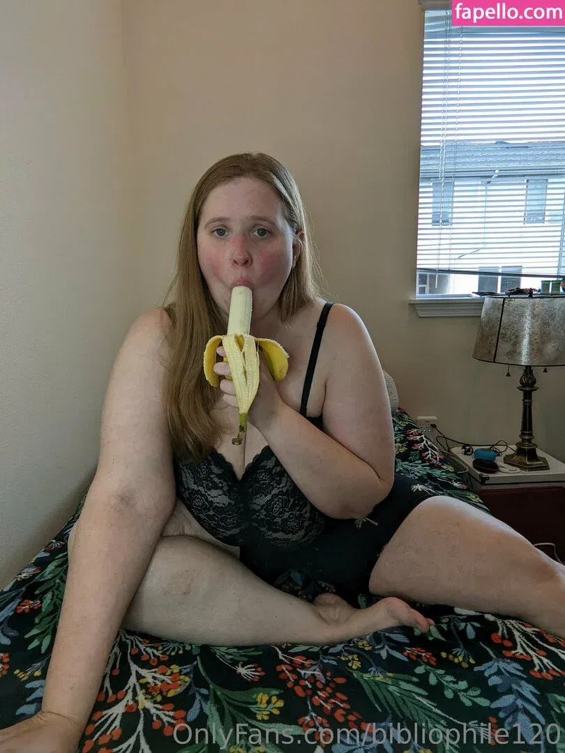 bibliophile120 / bibliophile121 / bibliophile_120 Onlyfans Photo Gallery 