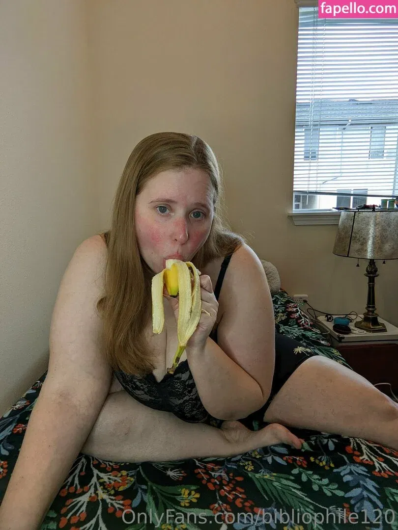 bibliophile120 / bibliophile121 / bibliophile_120 Onlyfans Photo Gallery 