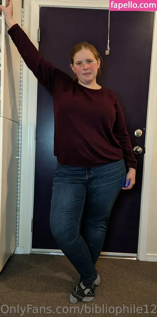 bibliophile120 / bibliophile121 / bibliophile_120 Onlyfans Photo Gallery 