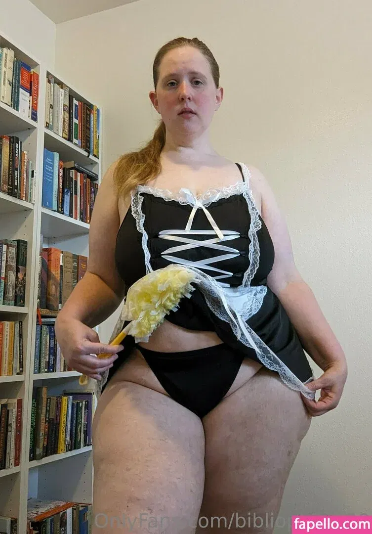 bibliophile120 / bibliophile121 / bibliophile_120 Onlyfans Photo Gallery 