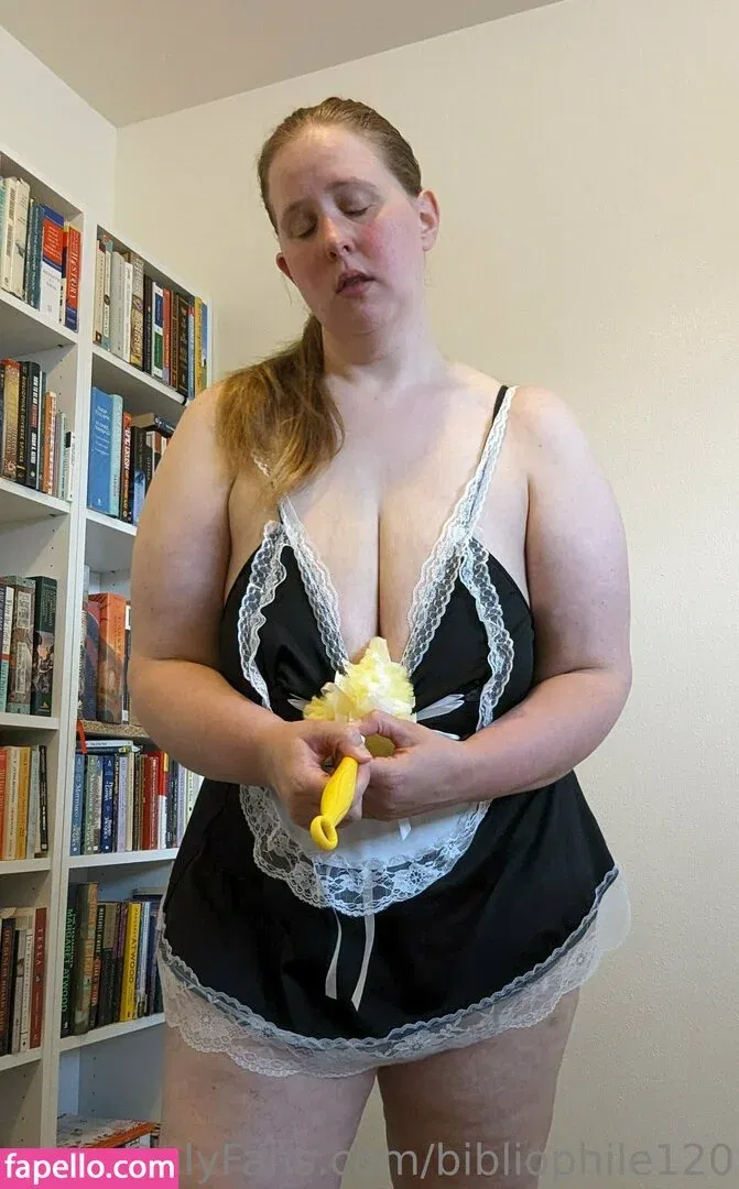 bibliophile120 / bibliophile121 / bibliophile_120 Onlyfans Photo Gallery 