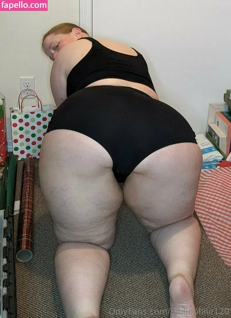 bibliophile120 / bibliophile121 / bibliophile_120 Onlyfans Photo Gallery 