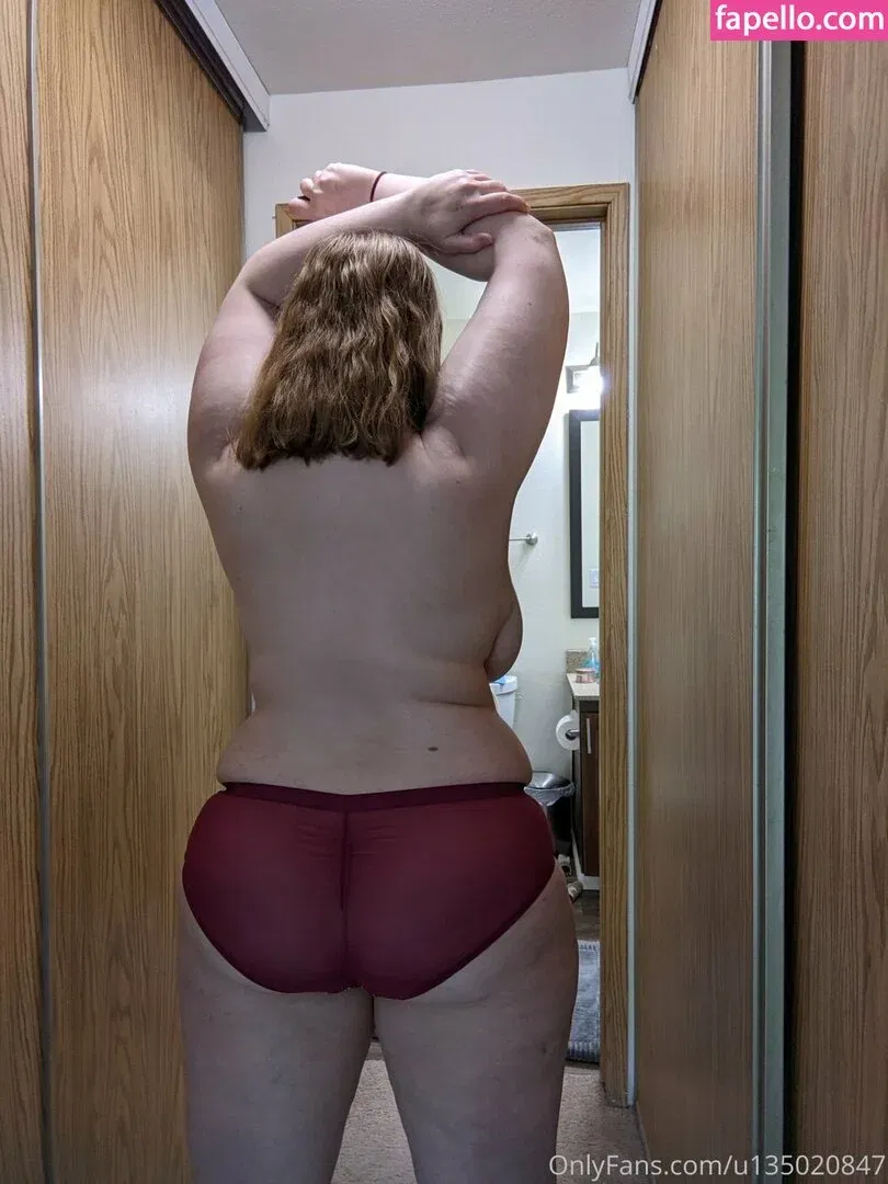 bibliophile120 / bibliophile121 / bibliophile_120 Onlyfans Photo Gallery 