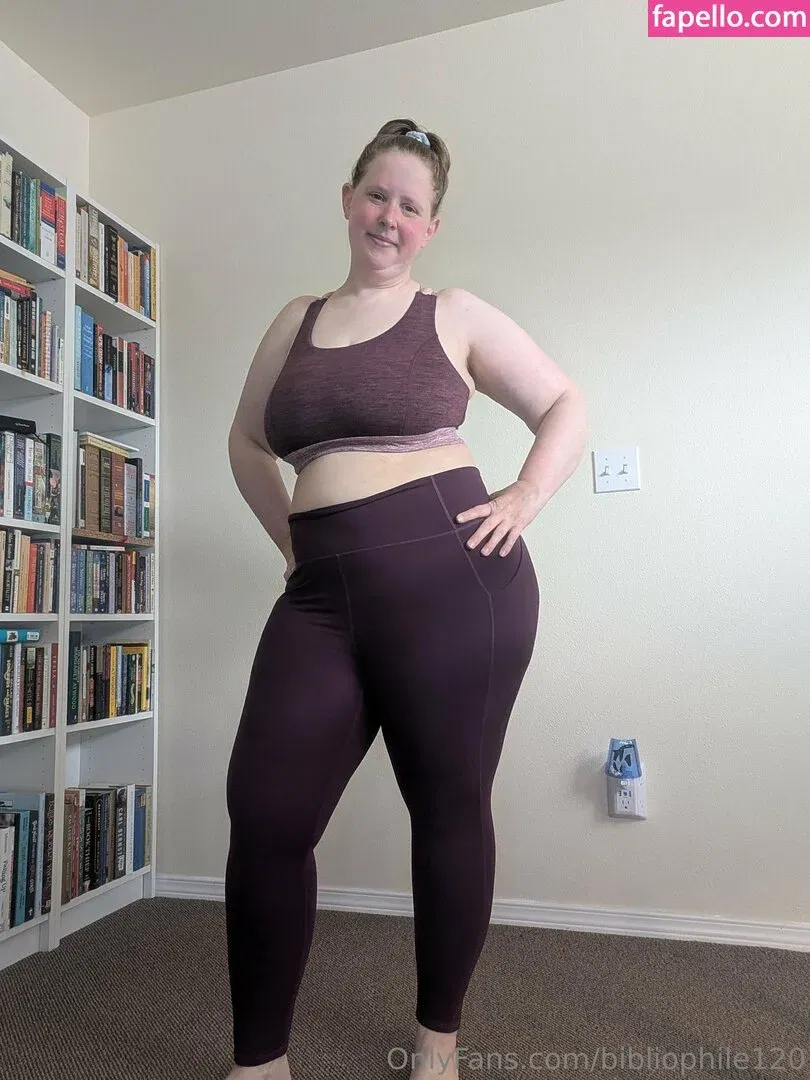 bibliophile120 / bibliophile121 / bibliophile_120 Onlyfans Photo Gallery 