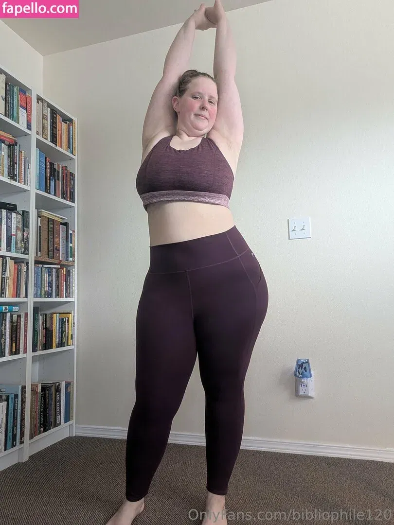 bibliophile120 / bibliophile121 / bibliophile_120 Onlyfans Photo Gallery 