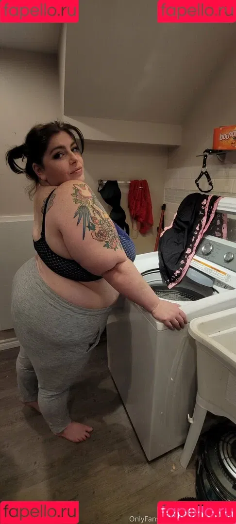 megandaw / megdaw_ Onlyfans Photo Gallery 