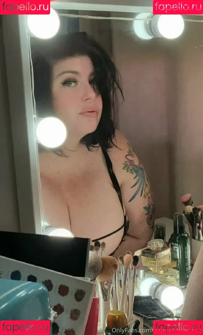 megandaw / megdaw_ Onlyfans Photo Gallery 
