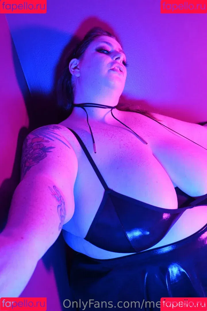 megandaw / megdaw_ Onlyfans Photo Gallery 