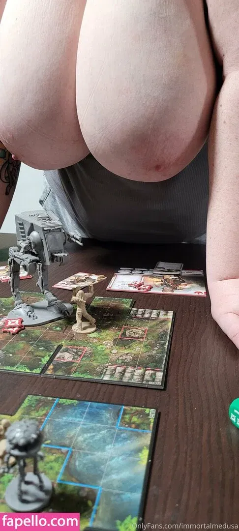 megandaw / megdaw_ Onlyfans Photo Gallery 