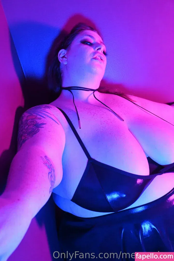 megandaw / megdaw_ Onlyfans Photo Gallery 