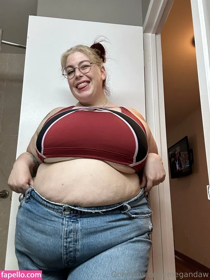 megandaw / megdaw_ Onlyfans Photo Gallery 