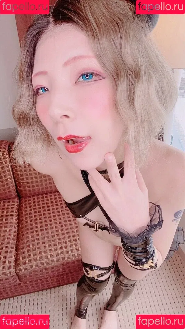 Comonun / como.exe / hitori.exe Onlyfans Photo Gallery 
