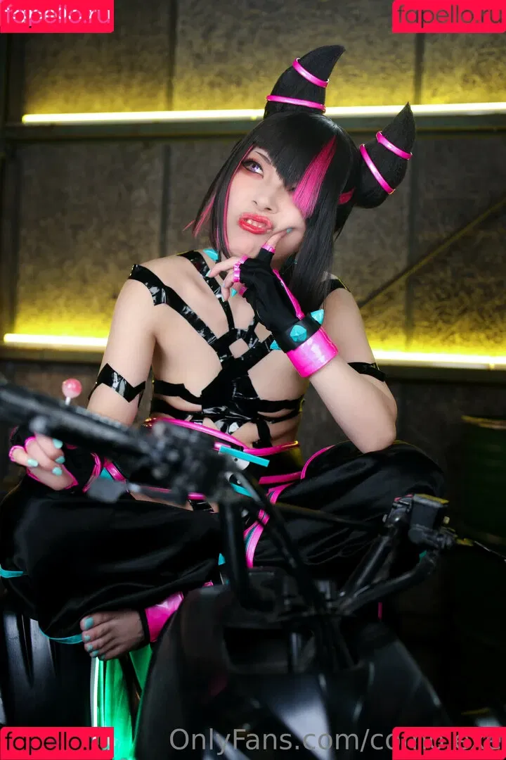 Comonun / como.exe / hitori.exe Onlyfans Photo Gallery 