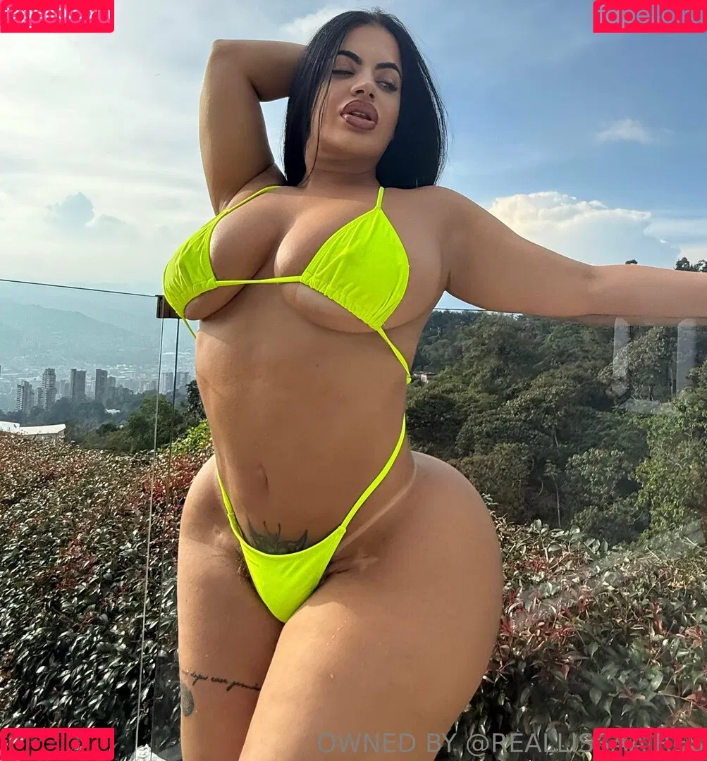 Lissa Aires / iwantlissaaires / lisa martiz / lissaaires / lissaairesa Onlyfans Photo Gallery 