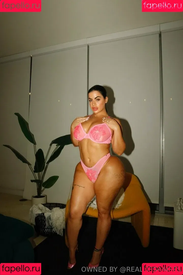 Lissa Aires / iwantlissaaires / lisa martiz / lissaaires / lissaairesa Onlyfans Photo Gallery 